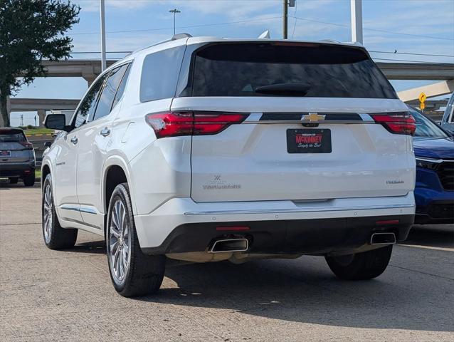 used 2022 Chevrolet Traverse car, priced at $31,299