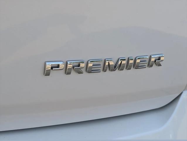 used 2022 Chevrolet Traverse car, priced at $31,299