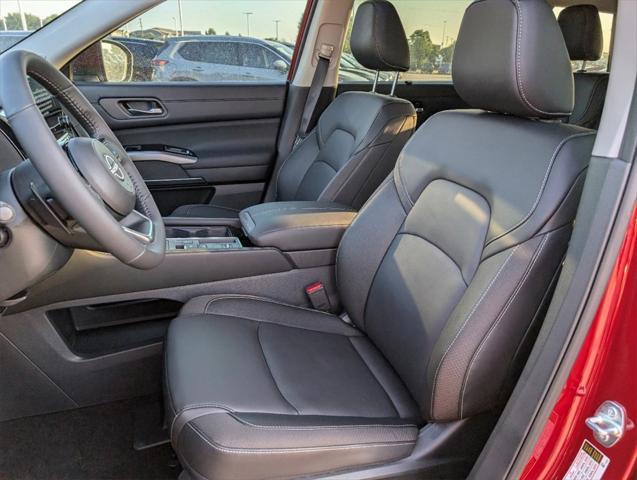 new 2024 Nissan Pathfinder car, priced at $38,455