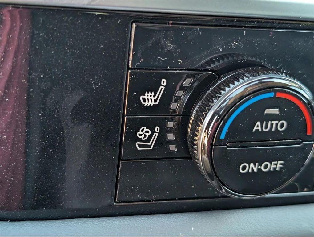 new 2025 Nissan Pathfinder car, priced at $39,733