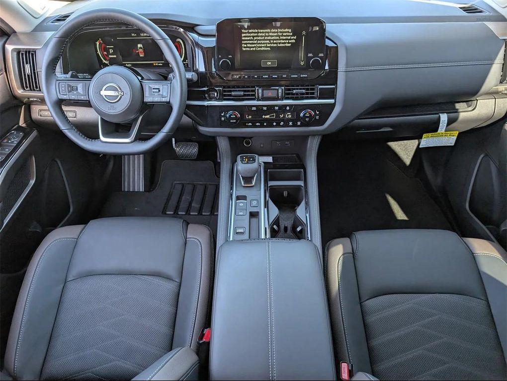 new 2025 Nissan Pathfinder car, priced at $39,733