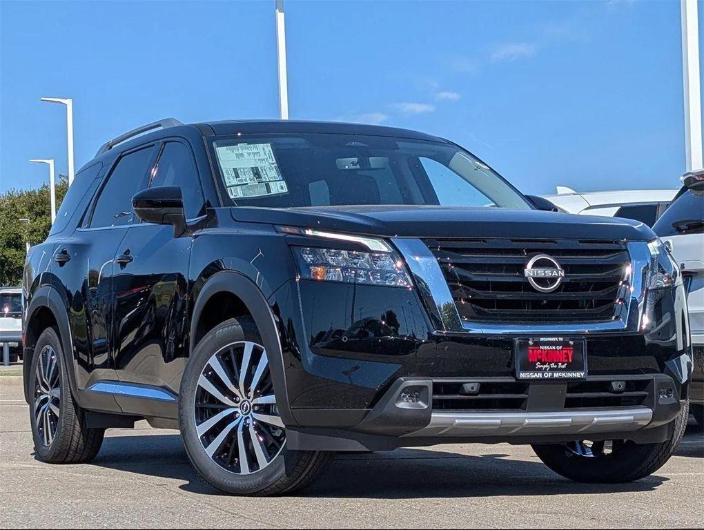 new 2025 Nissan Pathfinder car, priced at $39,733