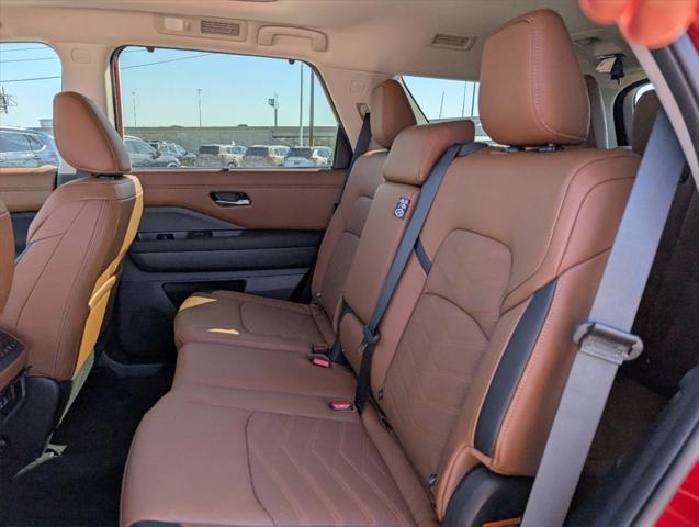 new 2025 Nissan Pathfinder car, priced at $47,850