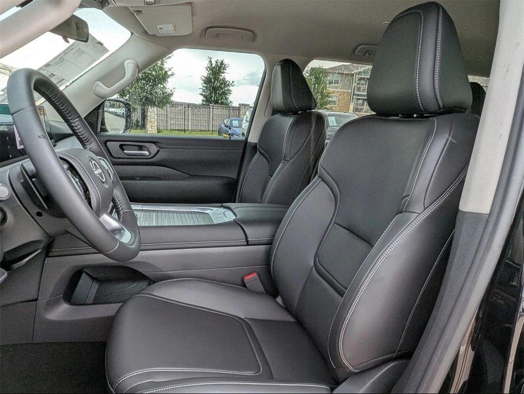 new 2025 Nissan Armada car, priced at $54,051