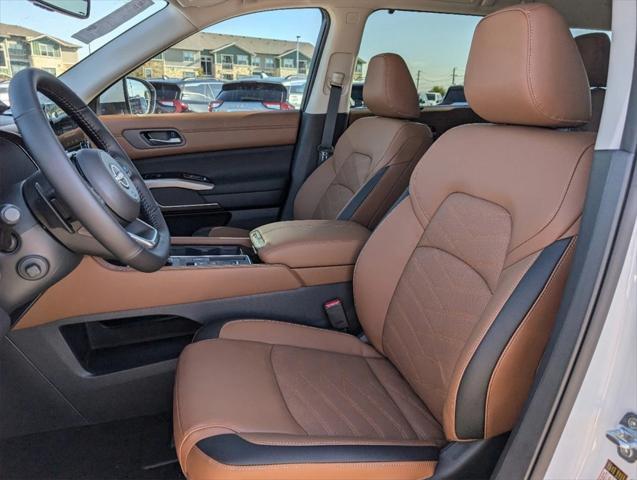 new 2025 Nissan Pathfinder car, priced at $49,556