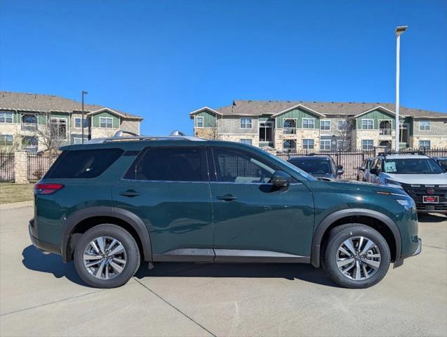 new 2025 Nissan Pathfinder car, priced at $42,700