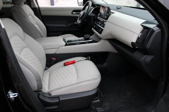 used 2022 Nissan Pathfinder car, priced at $29,400