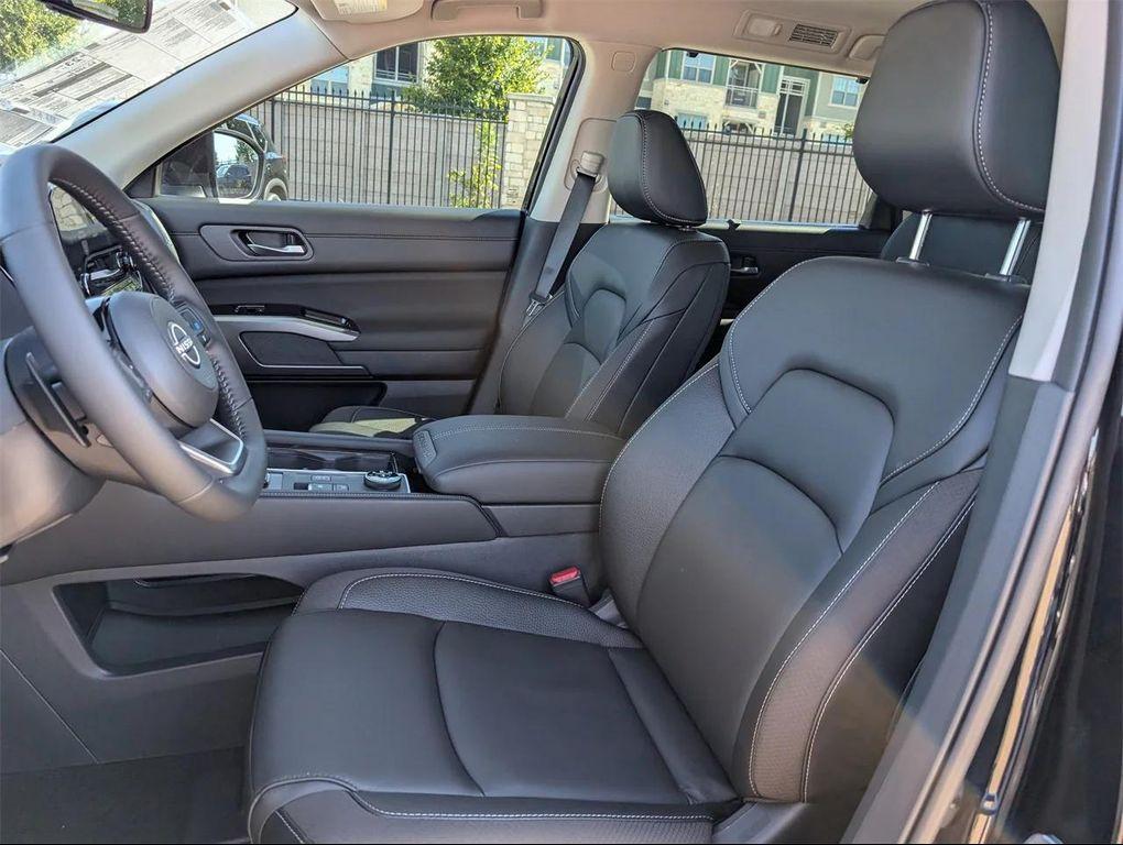 new 2025 Nissan Pathfinder car, priced at $35,130