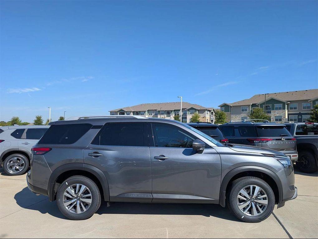 new 2025 Nissan Pathfinder car, priced at $35,076