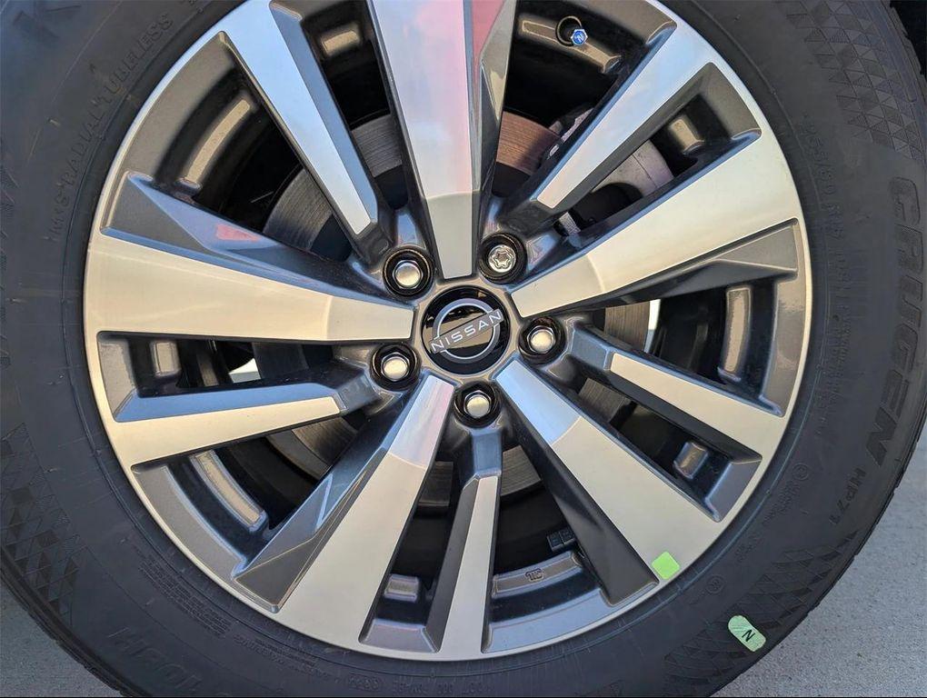 new 2025 Nissan Pathfinder car, priced at $35,076