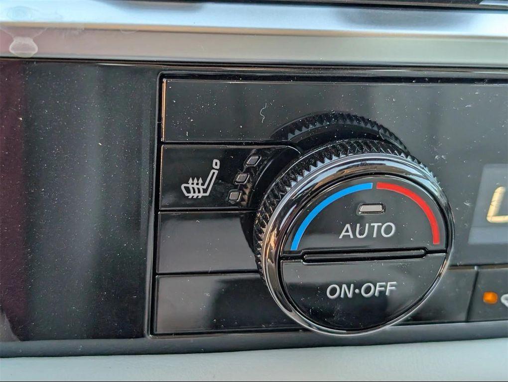 new 2025 Nissan Pathfinder car, priced at $35,076