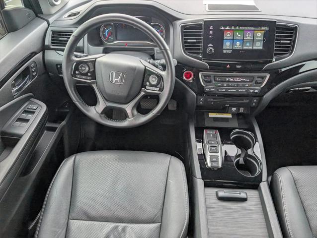 used 2022 Honda Pilot car, priced at $32,999