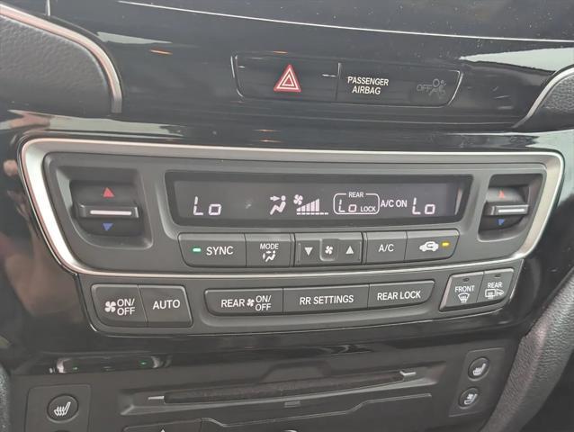 used 2022 Honda Pilot car, priced at $32,999