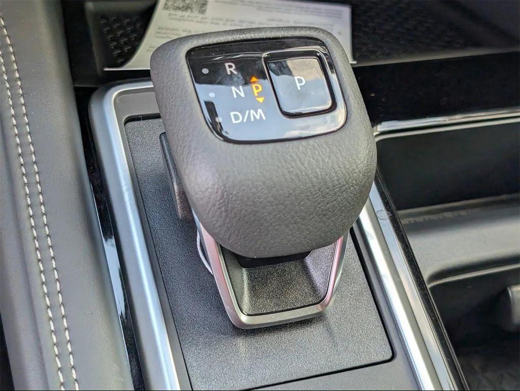 new 2025 Nissan Pathfinder car, priced at $40,103