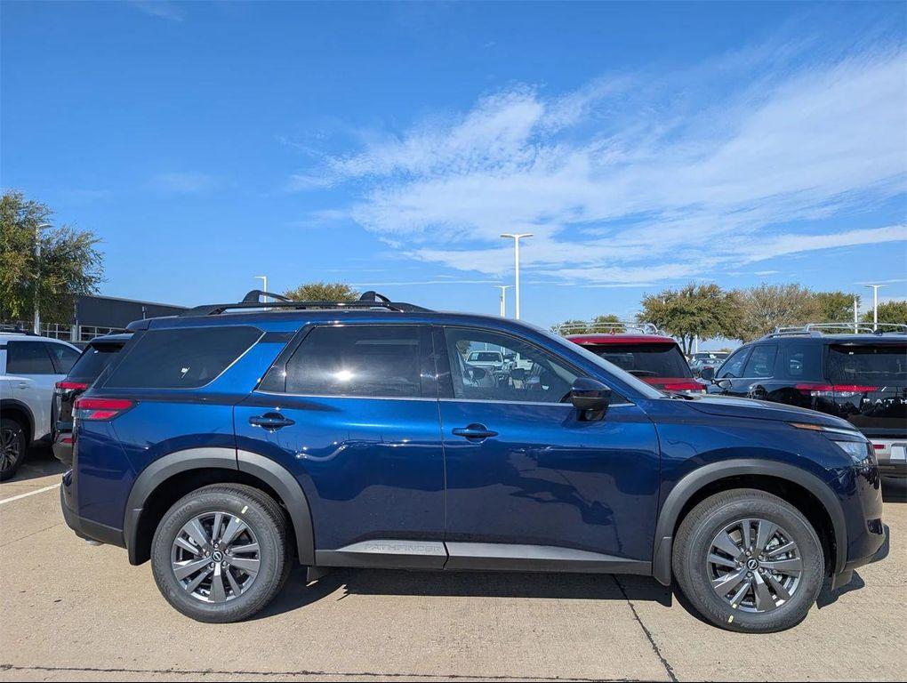 new 2025 Nissan Pathfinder car, priced at $33,016
