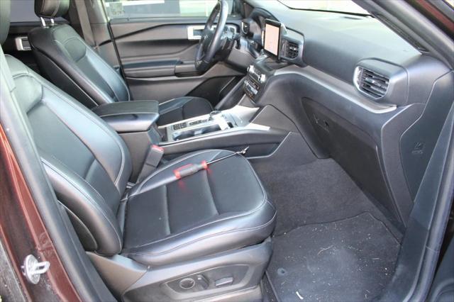 used 2020 Ford Explorer car