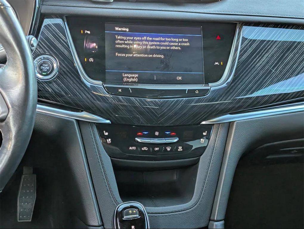 used 2024 Cadillac XT6 car, priced at $35,377