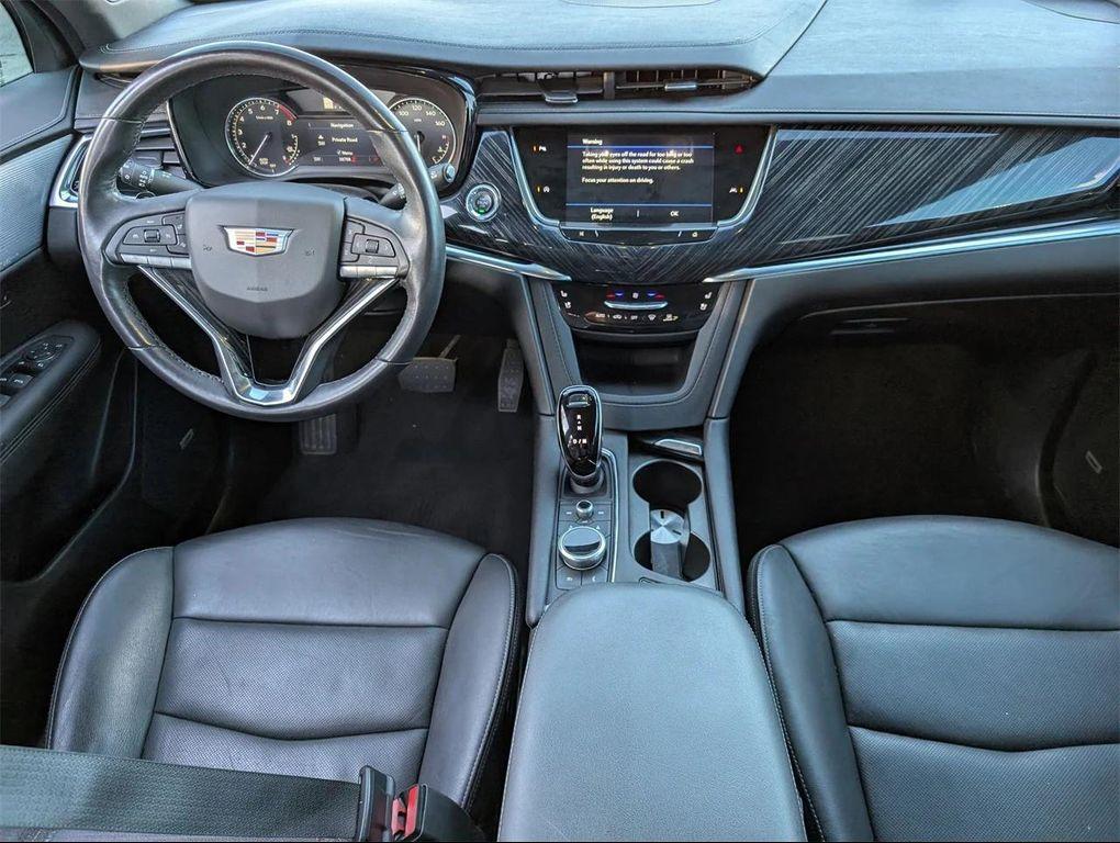 used 2024 Cadillac XT6 car, priced at $35,377