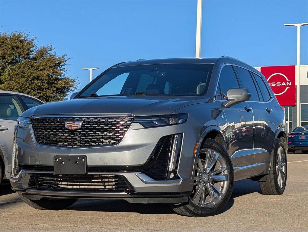 used 2024 Cadillac XT6 car, priced at $35,377