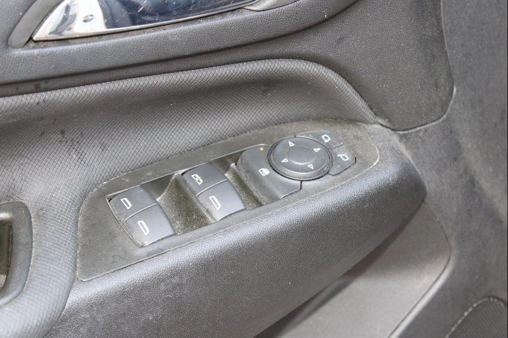 used 2023 Chevrolet Equinox car, priced at $19,800