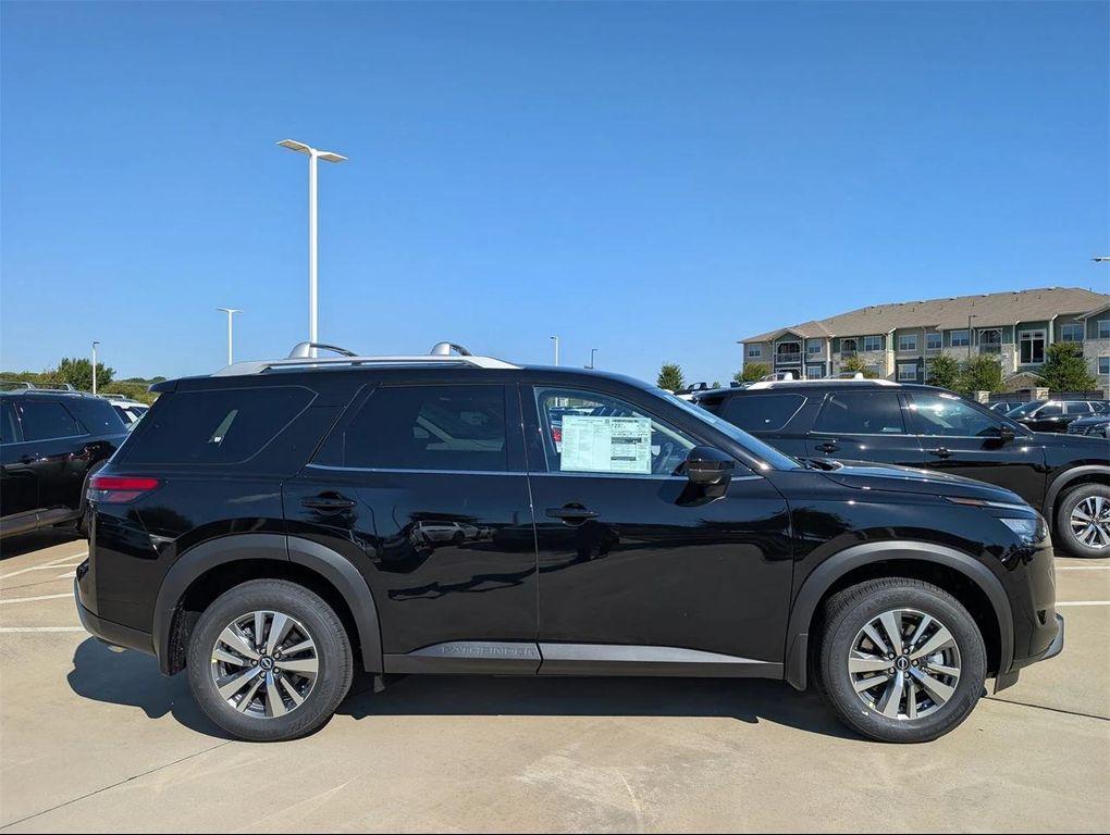 new 2025 Nissan Pathfinder car, priced at $35,566