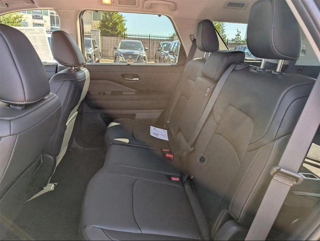 new 2025 Nissan Pathfinder car, priced at $35,566