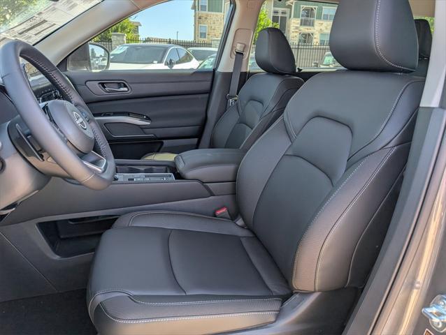 new 2025 Nissan Pathfinder car, priced at $41,352