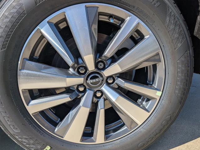 new 2025 Nissan Pathfinder car, priced at $41,352