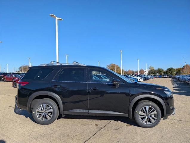 new 2025 Nissan Pathfinder car, priced at $41,017