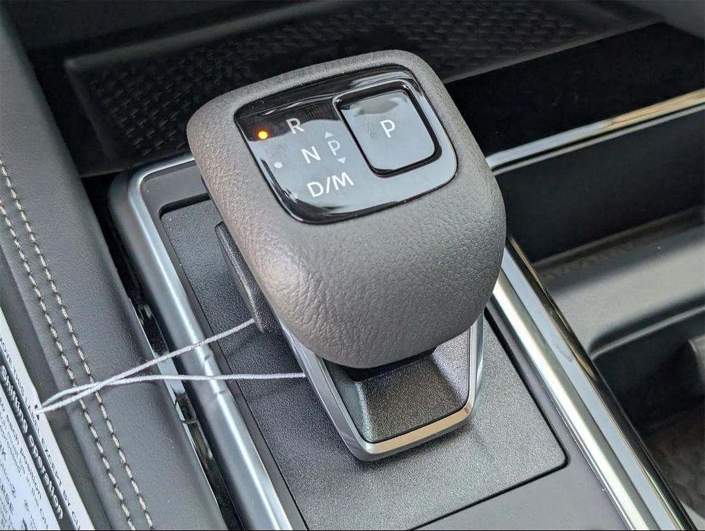 new 2025 Nissan Pathfinder car, priced at $39,796