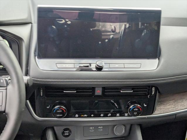 new 2025 Nissan Rogue car, priced at $39,257