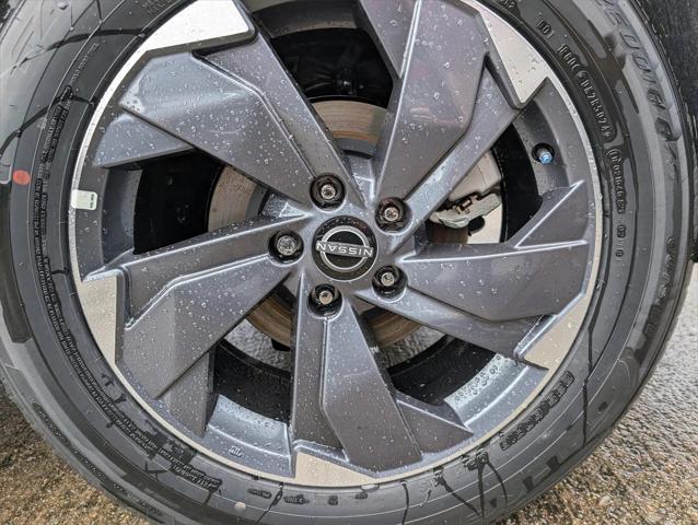 new 2025 Nissan Rogue car, priced at $30,331