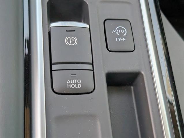 new 2025 Nissan Pathfinder car, priced at $36,297