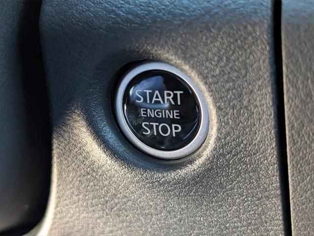 new 2025 Nissan Frontier car, priced at $31,132