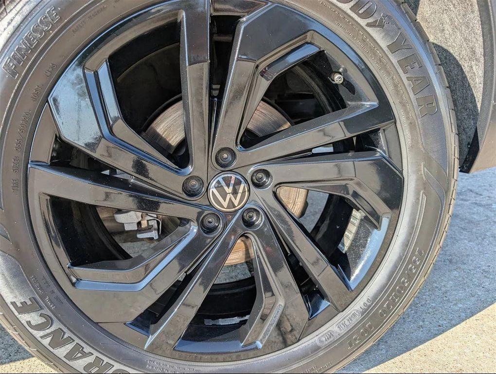 used 2023 Volkswagen Atlas Cross Sport car, priced at $27,877