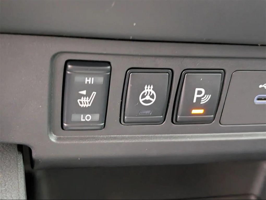 new 2025 Nissan Frontier car, priced at $34,261