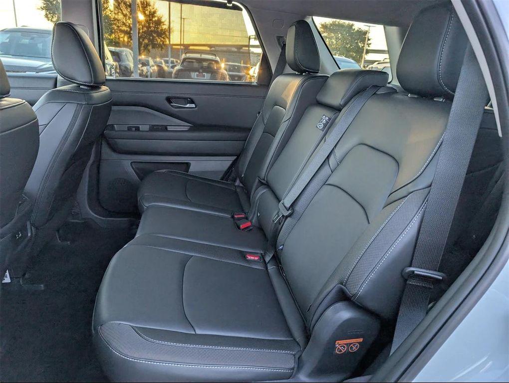 new 2025 Nissan Pathfinder car, priced at $35,548