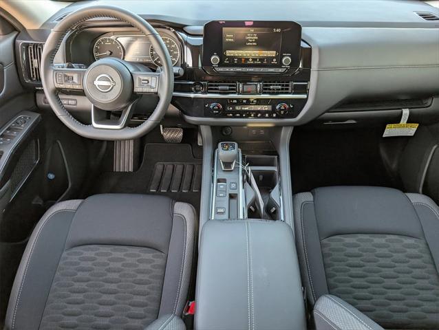 new 2025 Nissan Pathfinder car, priced at $35,931