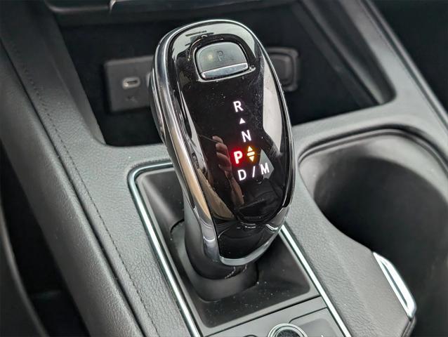 used 2023 Cadillac XT4 car, priced at $25,400