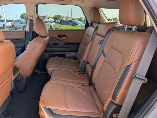 new 2025 Nissan Pathfinder car, priced at $45,900