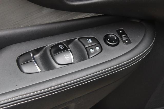 used 2016 Nissan Murano car, priced at $17,999