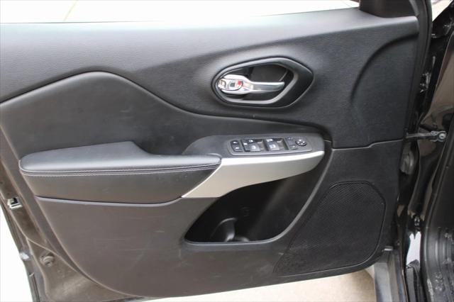 used 2022 Jeep Cherokee car, priced at $20,900