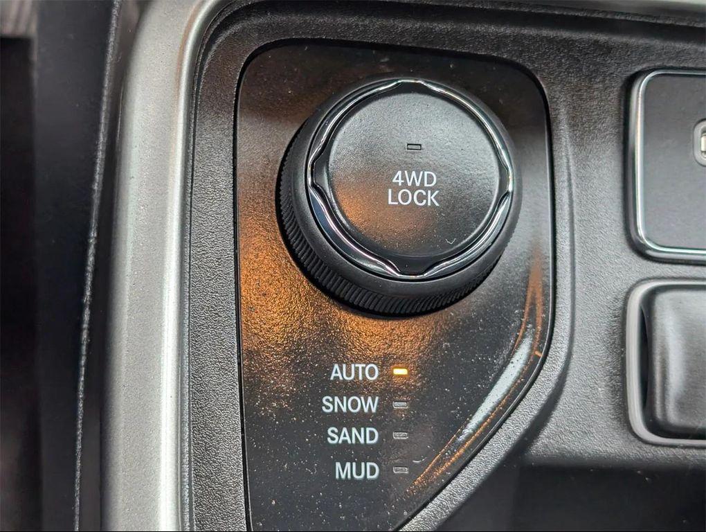 used 2020 Jeep Compass car, priced at $15,388