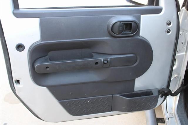 used 2009 Jeep Wrangler Unlimited car, priced at $13,600
