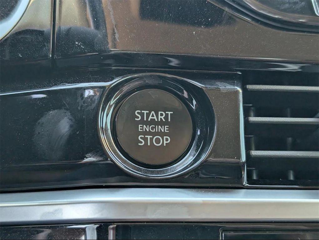 new 2025 Nissan Pathfinder car, priced at $40,946