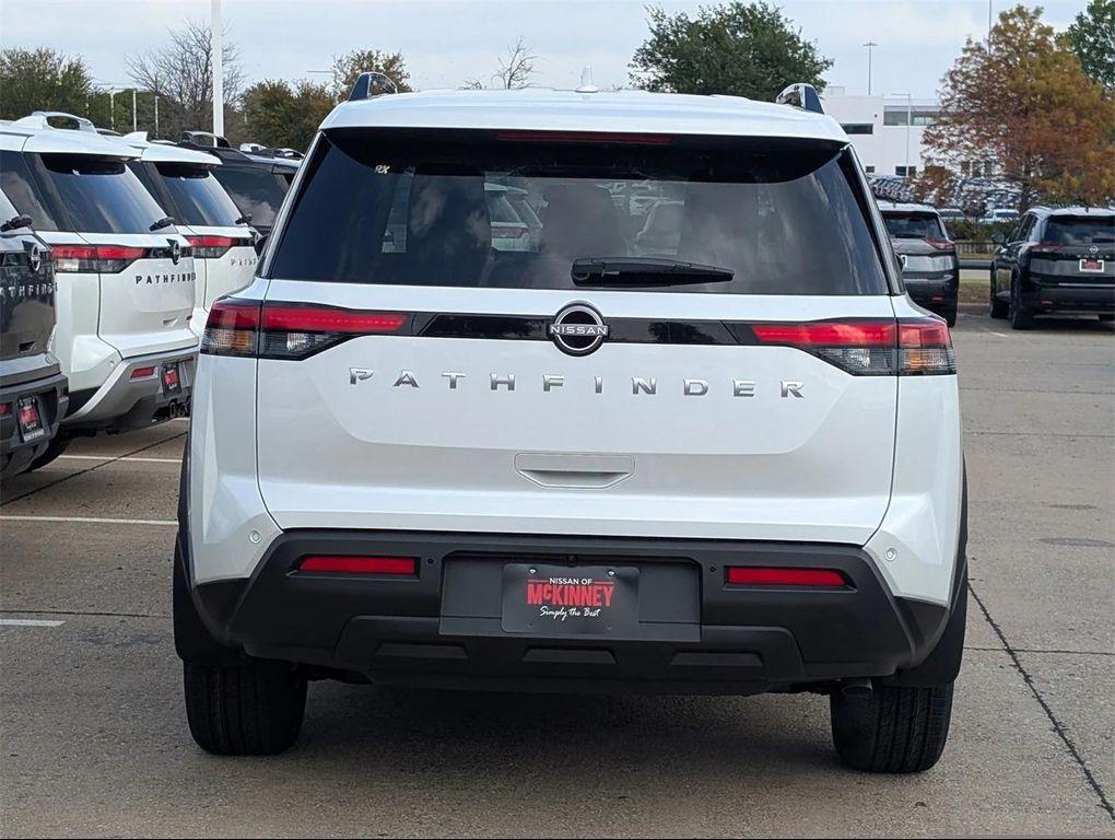 new 2025 Nissan Pathfinder car, priced at $31,108