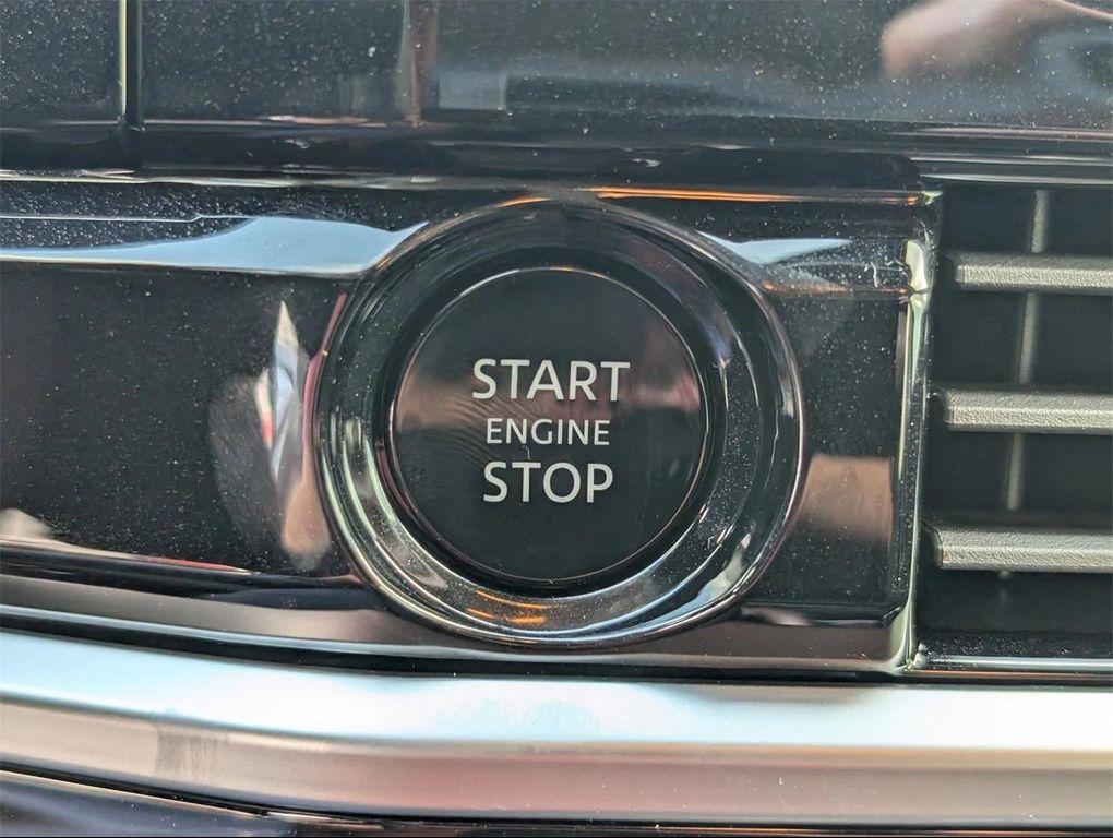 new 2025 Nissan Pathfinder car, priced at $31,108