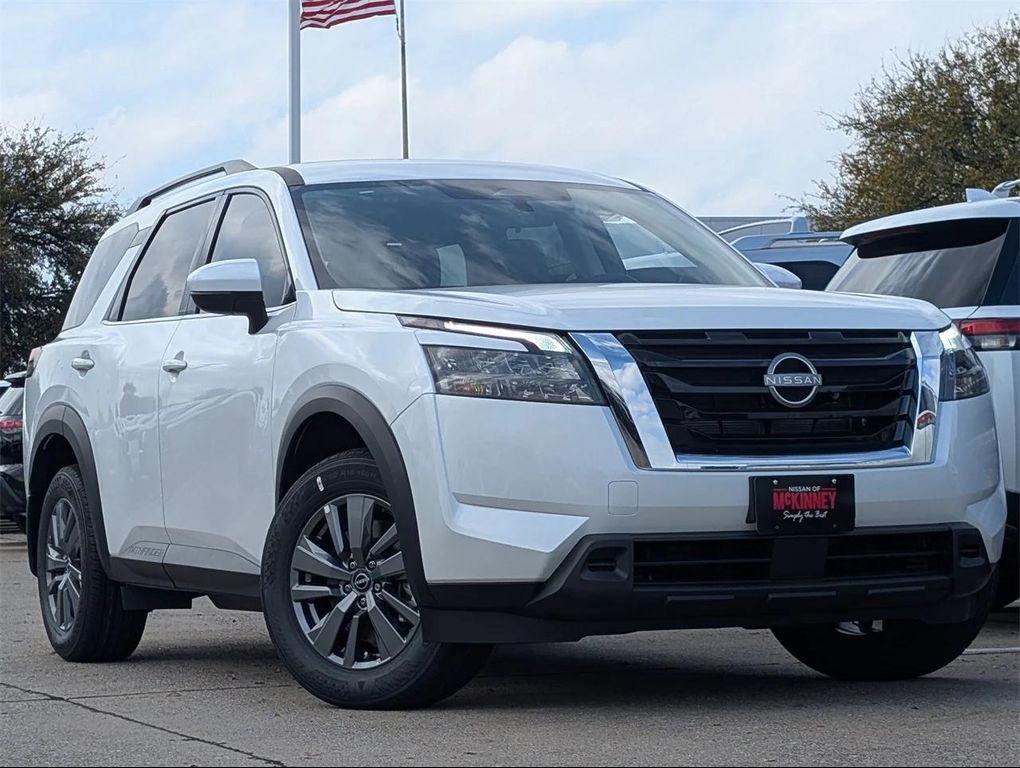 new 2025 Nissan Pathfinder car, priced at $31,108