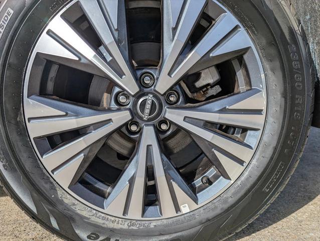 used 2022 Nissan Rogue car, priced at $21,999
