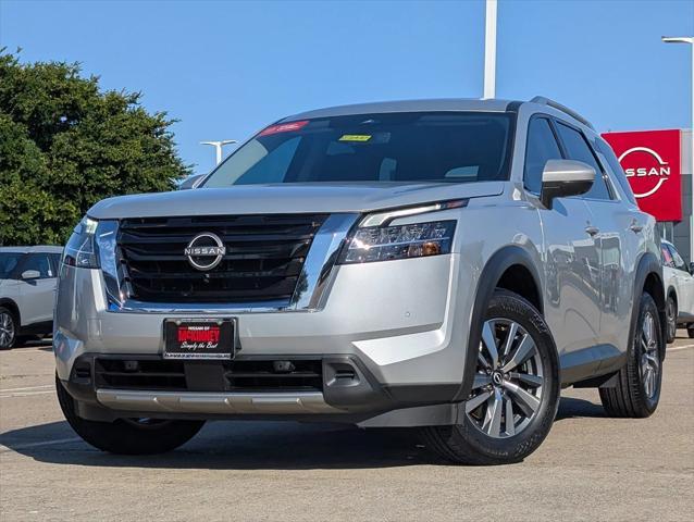 used 2024 Nissan Pathfinder car, priced at $34,400